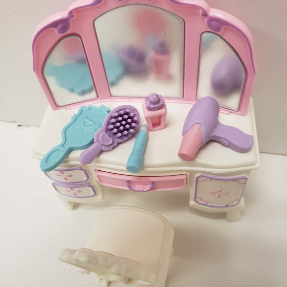 New Dollhouse Bedroom/Kitchen set - Picture 11 of 16